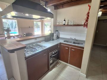 VENTA CASA 4 AMBIENTES COUNTRY BANCO PROVINCIA