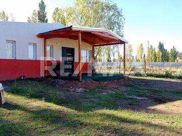CASA 3 DORMITORIOS EN VENTA B° LAS BRISAS PLOTTIER