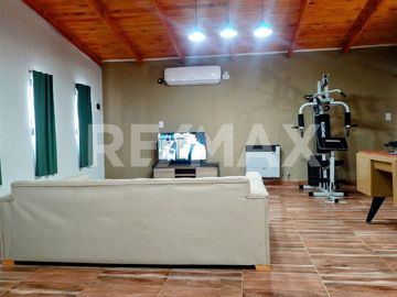CASA 3 DORMITORIOS EN VENTA B° LAS BRISAS PLOTTIER