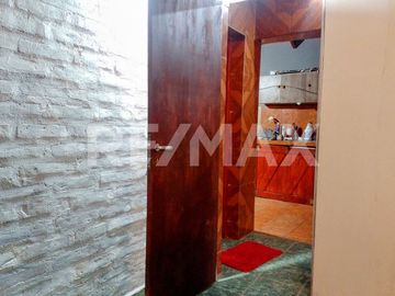 CASA 3 DORMITORIOS EN VENTA B° LAS BRISAS PLOTTIER