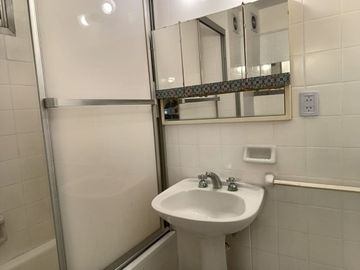 Venta depto 3 ambientes Recoleta escritorio balcón
