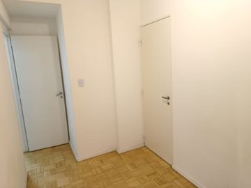 Venta depto 3 ambientes Recoleta escritorio balcón