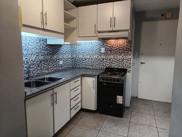 Venta depto 3 ambientes Recoleta escritorio balcón