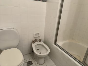 Venta depto 3 ambientes Recoleta escritorio balcón
