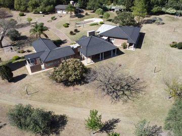 VENTA CASA QUINTA EN EL QUEBRACHAL, CORDOBA CAP.