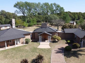 VENTA CASA QUINTA EN EL QUEBRACHAL, CORDOBA CAP.