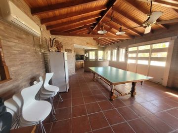 VENTA CASA QUINTA EN EL QUEBRACHAL, CORDOBA CAP.