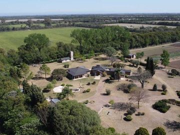 VENTA CASA QUINTA EN EL QUEBRACHAL, CORDOBA CAP.