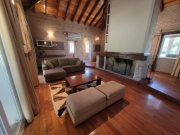 VENTA CASA QUINTA EN EL QUEBRACHAL, CORDOBA CAP.
