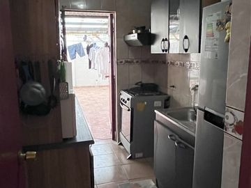 Casa en Venta en Av. Pajaritos con uno Sur