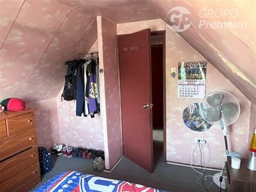 Casa en Venta en Av. Pajaritos con uno Sur