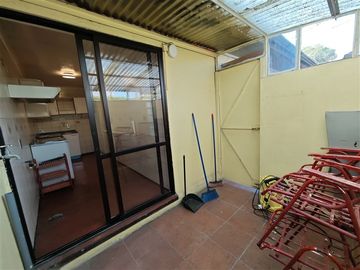 Casa en Venta en Preciosa casa en pasaje cerrado Av Macul / Los Plátanos Próxima Estación De Metro