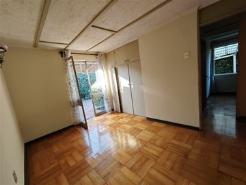 Casa en Venta en Preciosa casa en pasaje cerrado Av Macul / Los Plátanos Próxima Estación De Metro