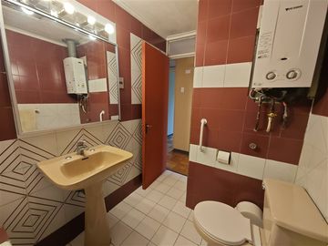 Casa en Venta en Preciosa casa en pasaje cerrado Av Macul / Los Plátanos Próxima Estación De Metro