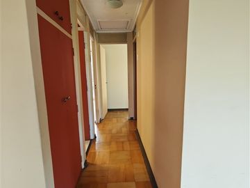 Casa en Venta en Preciosa casa en pasaje cerrado Av Macul / Los Plátanos Próxima Estación De Metro