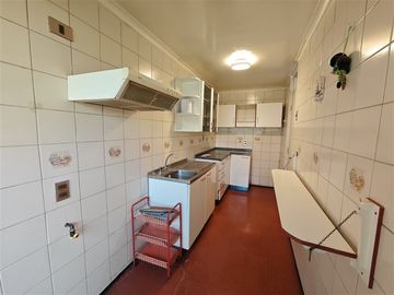 Casa en Venta en Preciosa casa en pasaje cerrado Av Macul / Los Plátanos Próxima Estación De Metro