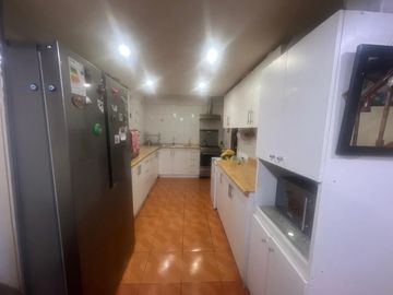 Venta Casa 3D/1B - El Bosque