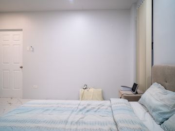FOR SALE: Elegant 4-Bedroom Home in The Orchard Golf and Country Club, Dasmariñas