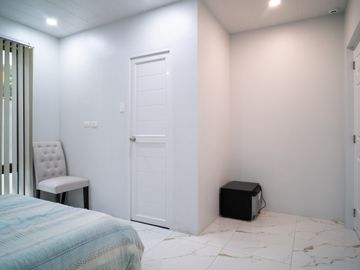 FOR SALE: Elegant 4-Bedroom Home in The Orchard Golf and Country Club, Dasmariñas