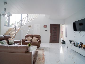 FOR SALE: Elegant 4-Bedroom Home in The Orchard Golf and Country Club, Dasmariñas