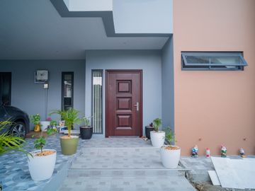 FOR SALE: Elegant 4-Bedroom Home in The Orchard Golf and Country Club, Dasmariñas