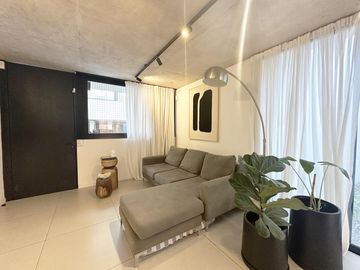 Casa de 2 dormitorios en Venta en Centro, Rosario, amueblada jardin y pileta