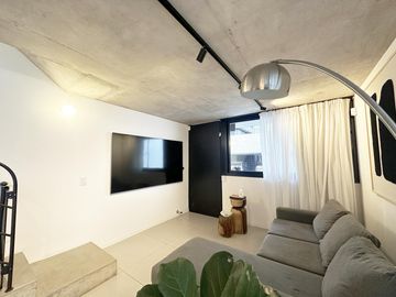 Casa de 2 dormitorios en Venta en Centro, Rosario, amueblada jardin y pileta