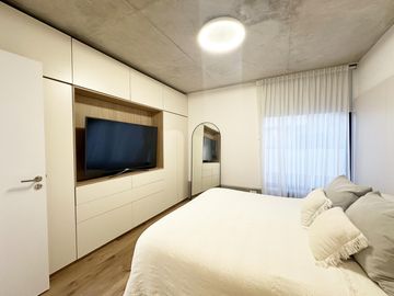 Casa de 2 dormitorios en Venta en Centro, Rosario, amueblada jardin y pileta