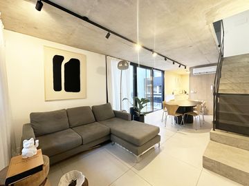 Casa de 2 dormitorios en Venta en Centro, Rosario, amueblada jardin y pileta