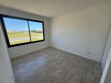 Espectacular casa en Área 8, Barrio San Sebastián.