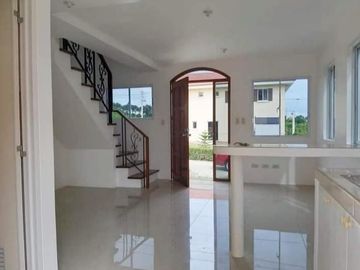 Experience cold weather with RFO unit l 3BR Duplex near Nuvali and Tagaytay