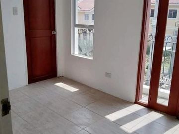 Experience cold weather with RFO unit l 3BR Duplex near Nuvali and Tagaytay