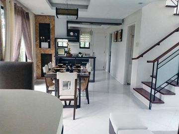 Affordable yet elegant House with Mt. Makiling view For Sale at Calamba Laguna