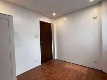 Modern 3-Bedroom Townhouse with Roof Deck For Sale in Doña Aurora Quezon City