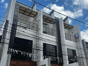 Modern 3-Bedroom Townhouse with Roof Deck For Sale in Doña Aurora Quezon City
