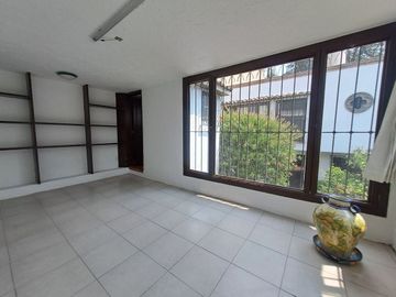 CASA  COLONIAL EN VENTA/RENTA EN EL CENTRO DE  COYOACAN