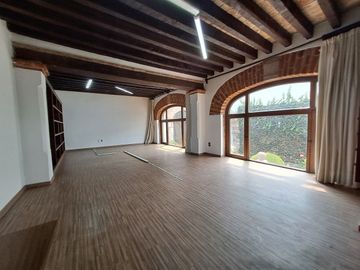 CASA  COLONIAL EN VENTA/RENTA EN EL CENTRO DE  COYOACAN
