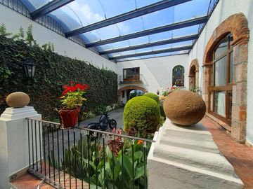CASA  COLONIAL EN VENTA/RENTA EN EL CENTRO DE  COYOACAN
