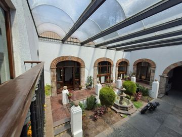 CASA  COLONIAL EN VENTA/RENTA EN EL CENTRO DE  COYOACAN