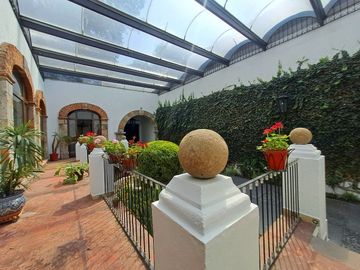 CASA  COLONIAL EN VENTA/RENTA EN EL CENTRO DE  COYOACAN