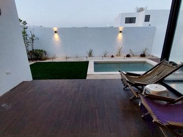 Casa en Venta en Privada Residencial Inara en Cholul