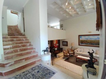 LOMAS HIPODROMO HERMOSA CASA EN VENTA