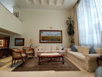 LOMAS HIPODROMO HERMOSA CASA EN VENTA