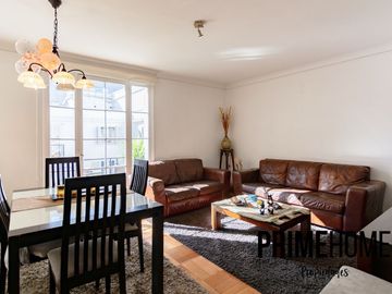 Hermoso departamento en area patrimonial, 3 dormitorios.