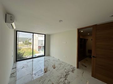 Casa en Venta Parques Vallarta Coto Cedros