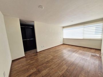 Casa Venta con terreno excedente en esquina en Bosque de las Fuentes Calimaya a 10 min de Galerías Metepec