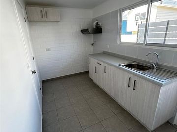 Casa en Venta en condominio terrazas del sol V, Quilpue