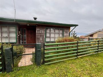 Casa en Venta en Esquina Iglesia