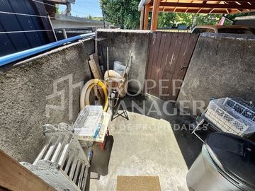 Casa en Venta en Amplia Casa de 3D-3B + Piscina en Quilamapu