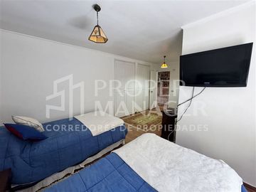 Casa en Venta en Amplia Casa de 3D-3B + Piscina en Quilamapu